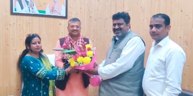 RLD के प्रतिनिधि मंडल ने की नवनियुक्त मेयर से मुलाकात, प्रीपेड मीटर व सफाई व्यवस्था का मुद्दा उठाया।