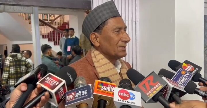 हास्यास्पद: पूर्व विधायक बीड़ी भी मांगकर पीते है, क्या इतनी तंगी हालत में जीते है उत्तराखंड के माननीय!