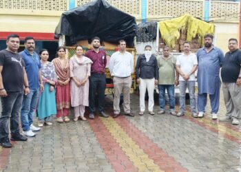 बिना वैध लाइसेंस के नामी कंपनियों के नाम से बनाई जा रही थीं नकली एलोपैथिक दवाइयाँ, एक अभियुक्त गिरफ्तार।