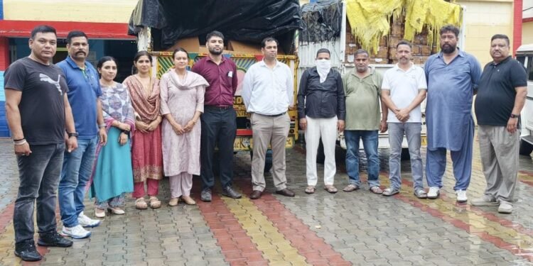 बिना वैध लाइसेंस के नामी कंपनियों के नाम से बनाई जा रही थीं नकली एलोपैथिक दवाइयाँ, एक अभियुक्त गिरफ्तार।