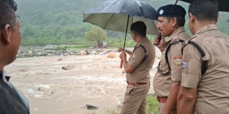 24×7 अलर्ट मोड में रहें सभी विभाग, संवेदनशील, क्षेत्रों में विशेष सतर्कता बरतने के निर्देश