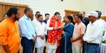 मुख्यमंत्री ने मुख्यमंत्री कैंप कार्यालय में सुनीं जन समस्याएं