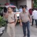 दिनदहाड़े छात्र गुटों में ताबड़तोड़ फायरिंग, गोली लगने से एक घायल