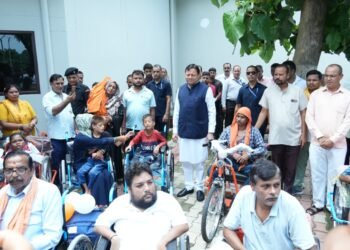 मुख्यमंत्री पुष्कर सिंह धामी ने सुनीं जनसमस्याएं, अधिकारियों को त्वरित समाधान के दिए निर्देश