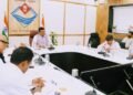 मासिक एवं त्रैमासिक लक्ष्य निर्धारित करते हुए सभी कार्यों की नियमित निगरानी किए जाने पर जोर दिया।