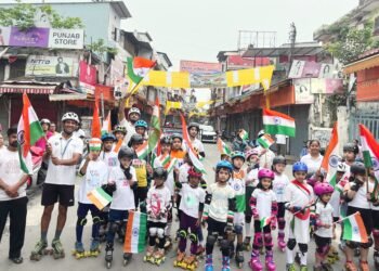 पंद्रह अगस्त को स्वतंत्रता दिवस के उपलक्ष में देहरादून डिस्ट्रिक्ट रोलर सकैटिंग एसोसिएशन द्वारा सकैटिंग फ्लैग मार्च का आयोजन