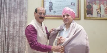 स्वास्थ्य मंत्री सुबोध उनियाल नेश्री दरबार साहिब में टेका मत्था