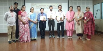 देशभक्ति के गीतों से गूंजाश्री गुरु राम राय विश्वविद्यालय