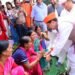 देवीधुरा में फलों-फूलों से बरसी बग्वाल, ऐतिहासिक पाषाण युद्ध के साक्षी बने लाखों श्रद्धालु