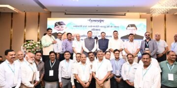 मुख्यमंत्री पुष्कर सिंह धामी ने हल्द्वानी में व्यापारियों एवं उद्योग प्रतिनिधियों के साथ किया संवाद