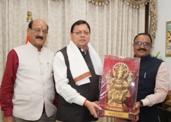 मुख्यमंत्री धामी से मध्य प्रदेश के कैबिनेट मंत्री राकेश शुक्ला ने की शिष्टाचार भेंट