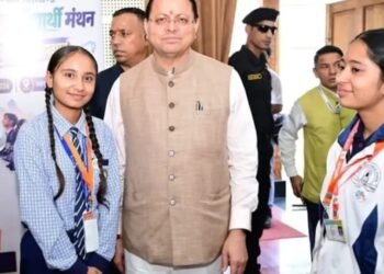 लवप्रीत की संवेदनशील सोच ने छुआ मुख्यमंत्री धामी का दिल, घर पहुंचा टैब