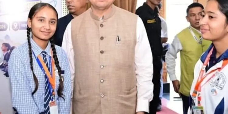 लवप्रीत की संवेदनशील सोच ने छुआ मुख्यमंत्री धामी का दिल, घर पहुंचा टैब