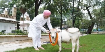 श्री गुरु राम राय विश्वविद्यालय में पहुंचीदुनिया की सबसे छोटी नस्ल की नैनो गाय