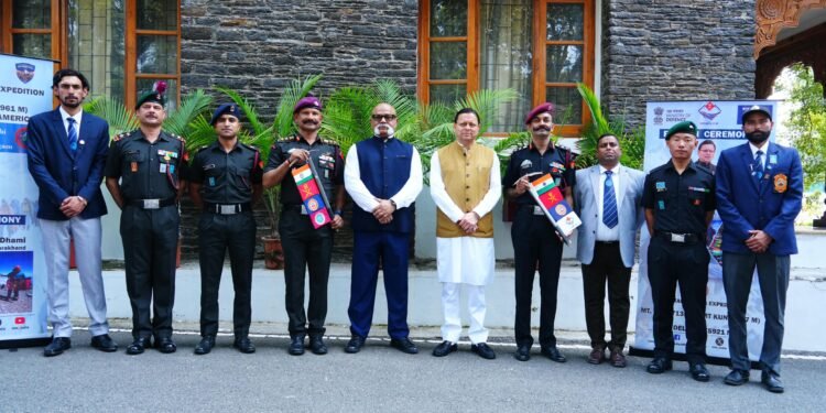 पर्वतारोहियों का साहस, अनुशासन और टीम भावना युवाओं के लिए प्रेरणादायी: मुख्यमंत्री