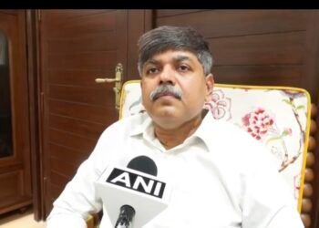 यूआईआईडीबी को लेकर उठाए जा रहे सवालों पर प्रमुख सचिव एवं यूआईआईडीबी एमडी आर. मीनाक्षी सुंदरम की मीडिया से बातचीत