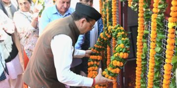 मुख्यमंत्री ने उत्तराखण्ड राज्य आंदोलनकारी शहीदों को अर्पित की श्रद्धांजलि