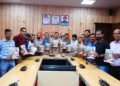 मुख्यमंत्री पुष्कर सिंह धामी ने उत्तराखंड प्रेस क्लब की स्मारिका ‘गुलदस्ता’ का किया विमोचन