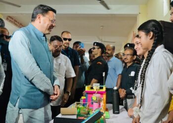 सेवा संकल्प अभियान के तहत रायपुर विधानसभा में आयोजित बहुउद्देशीय शिविर में मुख्यमंत्री पुष्कर सिंह धामी ने किया प्रतिभाग