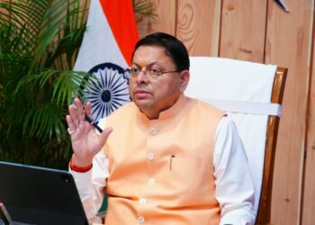 मुख्यमंत्री धामी का दोटूक संदेश—सड़कें गड्ढामुक्त हों, विकास कार्यों में गुणवत्ता से समझौता हुआ तो जिम्मेदार अधिकारी पर होगी कार्रवाई।
