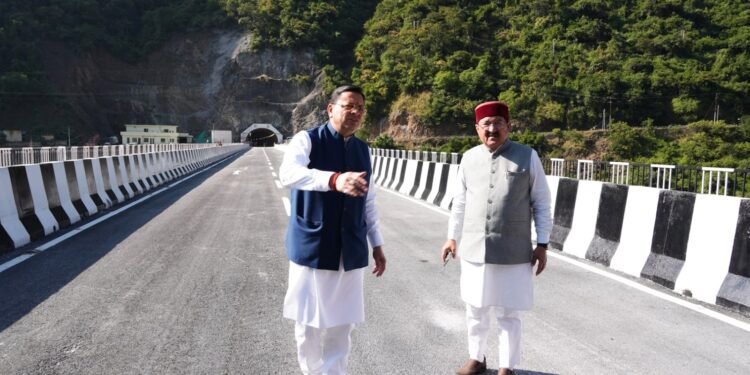 मुख्यमंत्री ने रुद्रप्रयाग में पुल-सुरंग परियोजना एवं संगम लाइब्रेरी का किया अवलोकन