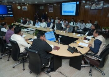 मुख्य सचिव की अध्यक्षता में व्यय वित्त समिति की बैठक आयोजित, पांच प्रस्तावों को मिली मंजूरी